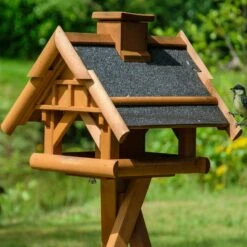 Vogelhaus Inkl. Ständer, Holz, Bernstein, 39 X 38 X 33 Cm -Gartengeschäft 0910101485 Vogelhaus inkl Staender 8 111707